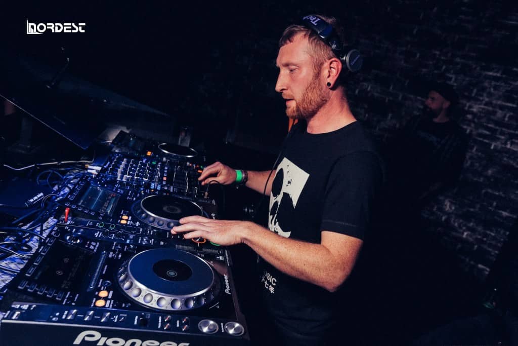 DJset with insomniac (Revoltekk) Drum & Bass Night Archive 2013